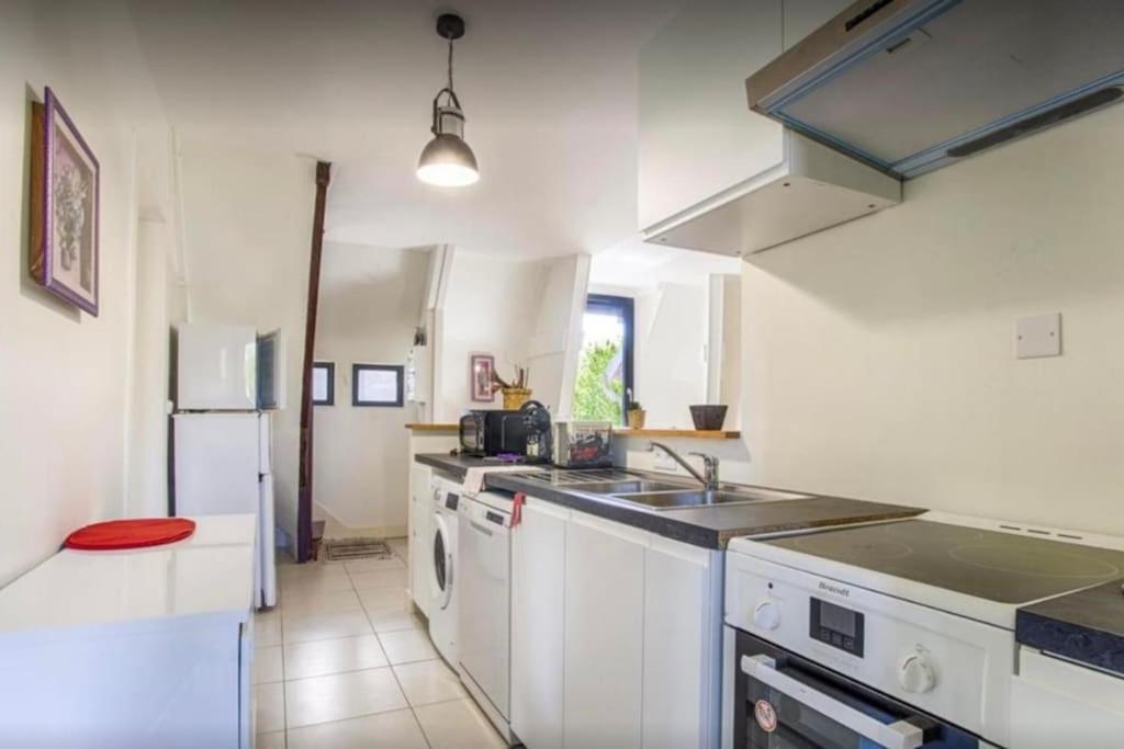 Le Manoir Du Val Villa Douvres-la-Delivrande ภายนอก รูปภาพ